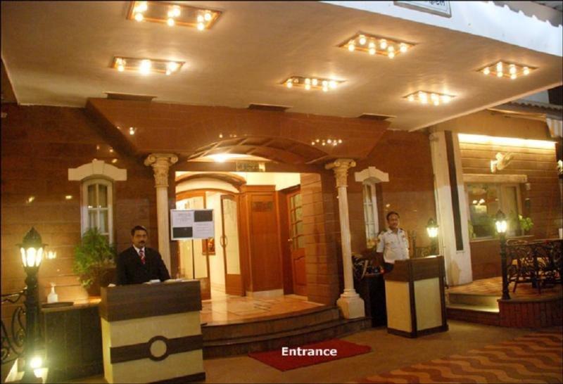Sea Palace Hotel - Near Gateway Of India Мумбаи Экстерьер фото