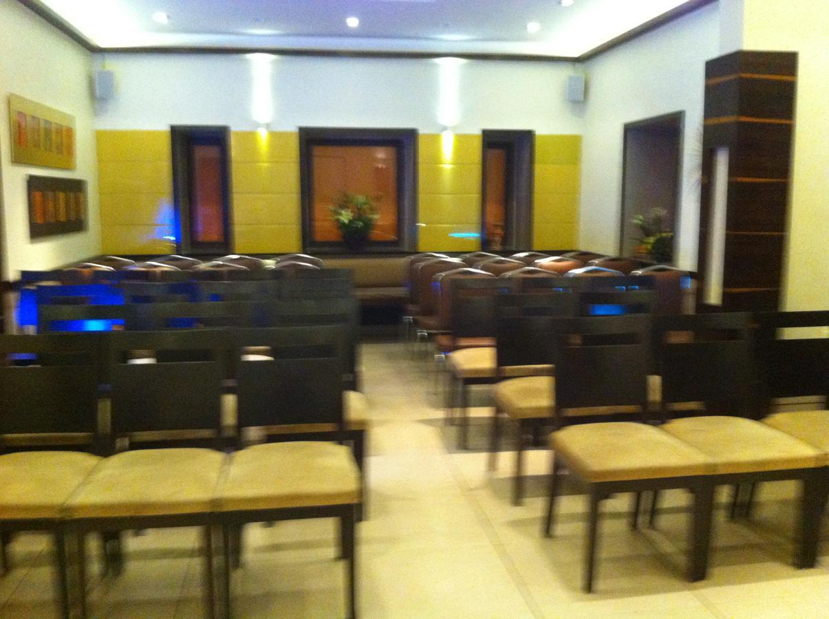 Sea Palace Hotel - Near Gateway Of India Мумбаи Номер фото